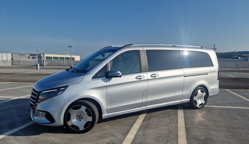 Mercedes V-Class VIP 1